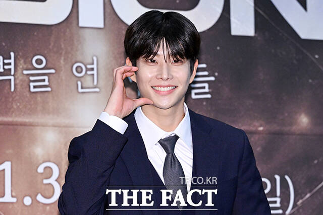 뮤지컬배우 서범석과 가수 MJ, 재윤, 김동준, 리키(왼쪽부터)가 5일 오전 서울 중구 프레스센터에서 열린 2026 뮤지컬 콘서트 ‘더 미션:K’ 기자간담회에 참석해 포즈를 취하고 있다. /서예원 기자