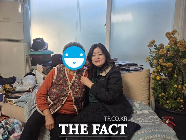 대전시 대덕구노인종합복지관은 1일과 3일 한파주의보에 피해를 입은 대상자가 있는지 노인맞춤돌봄서비스 전체 대상자 안전 확인을 진행했다고 밝혔다. /대덕구노인종합복지관