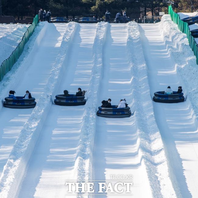 에버랜드 눈썰매장 스노우 버스터 익스프레스 코스. /에버랜드