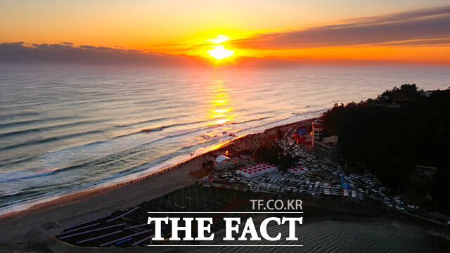 망양정 해수욕장 일출 /울진군