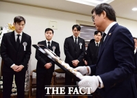  '국민배우' 故 안성기에 금관문화훈장 추서 [TF사진관]