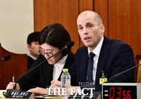  쿠팡파이낸셜 고금리 대출 '도 넘은 갑질' 지적에…플랫폼 금융 긴장 확산