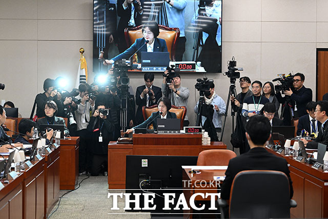 '2차 종합 특검법 및 통일교 특검법 논의' 새해 첫 법사위 개의.