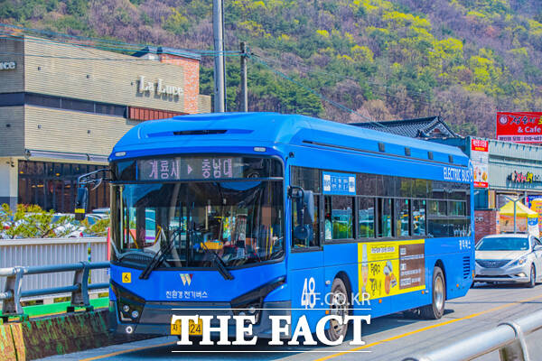 계룡 48번 버스. /계룡시