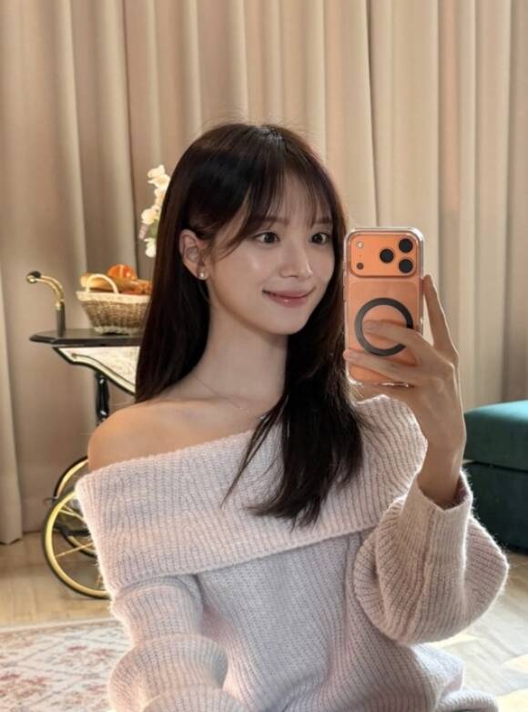 채널A 하트시그널4에 출연해 얼굴을 알린 김지영이 결혼과 임신 소식을 동시에 전했다. /김지영 소셜미디어