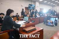  '2차 종합 특검법 및 통일교 특검법 논의' 새해 첫 법사위 개의 [TF사진관]