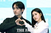  아카소 에이지·강혜원, 김밥과 오니기리처럼 '첫입에 반하다' [TF사진관]