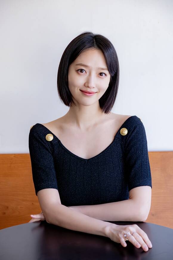 배우 표예진이 최근 서울 강남구 한 카페에서 <더팩트>와 만나 SBS 금토드라마 '모범택시' 시즌3 종영 기념 인터뷰를 진행했다. /시크릿이엔티