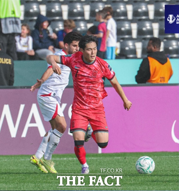 후반 26분 3-2 역전골을 터뜨린 한국의 강성진./리야드=KFA