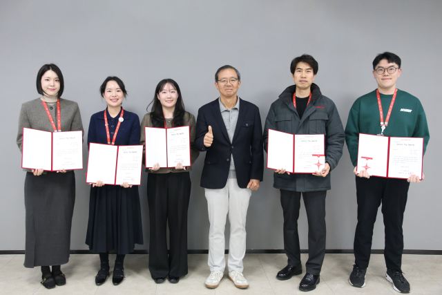 이스타항공은 지난 9일 서울 강서구 본사 대회의실에서 '2025년 안전 포상 시상식'을 열었다. /이스타항