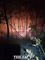  의성군, 산불 재발화 우려 속 대규모 진화 작전 펼쳐