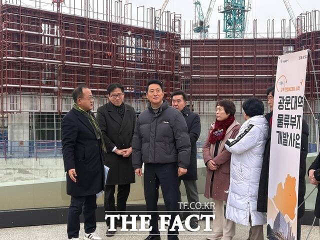 오세훈 서울시장이 12일 서울 노원구 월계동 '광운대역 물류부지 개발현장'을 방문했다. /공미나 기자