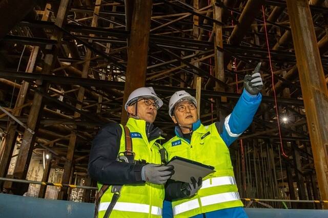 DL이앤씨가 동절기 사고 예방과 안전문화 확산을 위한 릴레이 캠페인을 진행하고 있다. /DL이앤씨