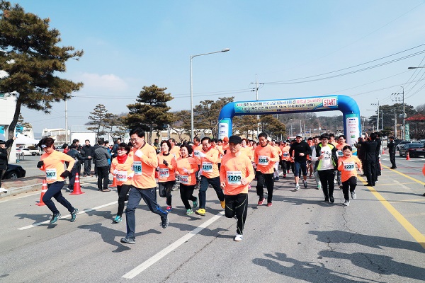 예천군이 오는 3월 8일 2026 예천군민 마스터즈 단축 마라톤대회를 개최한다. 사진은 지난 2018년 열린 행사 모습. /예천군