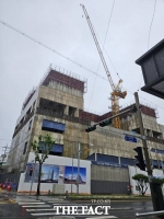  익산시, 중앙동 멈춰선 아파트 현장 '타워크레인' 철거된다