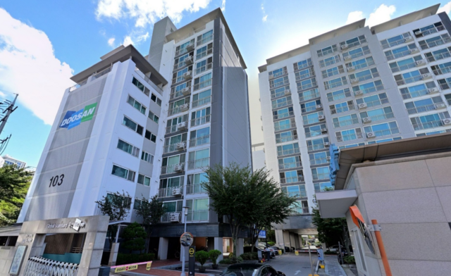 성수동 두산위브와 대명루첸아파트 소유자들로 구성된 비상대책위원회(이하 비대위)는 최근 서울시, 성동구청에 성수4지구 정비구역 내 포함·재정비 대상 아파트로 재검토해야 한다는 민원을 제기했다. /네이버지도 캡쳐