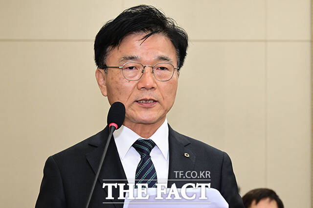 박상진 한국산업은행 회장이 지난해 10월 20일 서울 여의도 국회에서 열린 정무위원회의 금융위원회 등에 대한 국정감사에 출석해 인사말을 하고 있다. /남윤호 기자