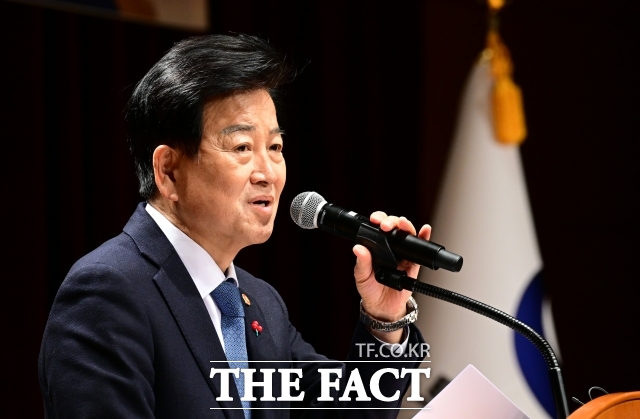 정동영 통일부 장관은 14일 ‘한국발 무인기 침투 사건’ 관련 김여정 북한 조선노동당 중앙위원회 부부장의 사과 요구에