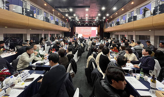 서울 여의도 한강공원 서울크루즈에서 열린 2026 여행사·지자체 관광 교류의 밤 행사 모습. /영주시