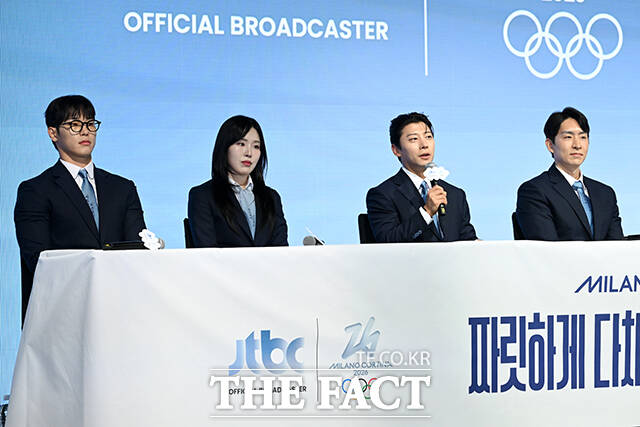 곽준석 JTBC 편성전략실장이 14일 오후 서울 영등포구 페어몬트 앰배서더 서울 그랜드볼룸에서 열린 JTBC '2026 밀라노 코르티나 동계올림픽' 기자간담회에 참석해 인사말을 하고 있다. /서예원 기자