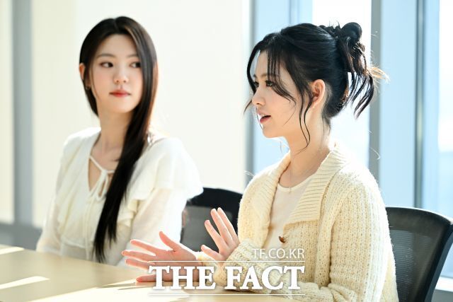 도드리(dodree)의 팀명은 국악의 도드리 장단과 영어 프리(Free)를 합성한 것이다. 나영주와 이송현은 팀명처럼 국악과 K팝을 자유롭게 넘다느는 음악을 할 계획이다./서예원 기자