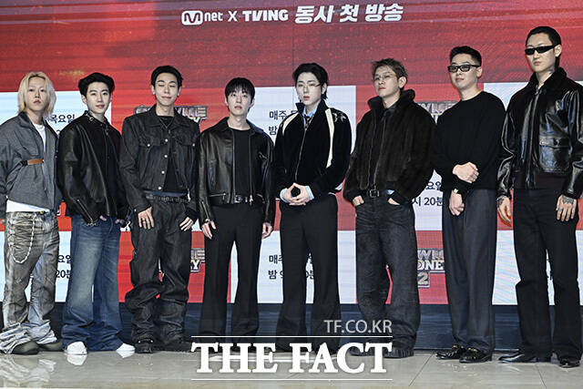 릴 모쉬핏(Lil Moshpit)과 박재범, 로꼬, 그레이, 지코, 크러쉬, 허키 시바세키, 제이통(왼쪽부터)은 '쇼미더머니12'를 통해 한국 힙합의 부흥을 이끌겠다는 각오를 밝혔다./송호영 기자