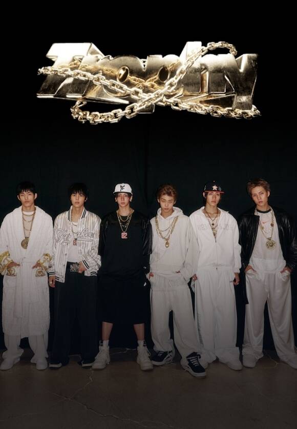 그룹 82메이저가 16일 오후 12시 각 음악 사이트에 디지털 싱글 '트로피(TROPHY)(윤예찬 Remix)'를 발매한다./그레이트엠엔터테인먼트