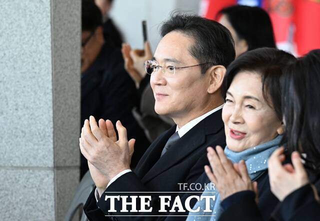 이재용 삼성전자 회장, 홍라희 리움미술관 명예관장 등 삼성가(家)가 오는 28일 미국 워싱턴DC에서 열리는 '이건희 컬렉션' 전시 기념 갈라 행사에 참석한다. /박헌우 기자