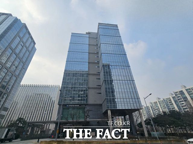 대명소노그룹은 오는 4월 서울 송파구 본사에서 서울 강서구 그룹 통합 신사옥으로 이전한다. 티웨이항공 서울사무소도 그룹 통합 신사옥에 들어갈 예정이다. 서울 송파구 소노인터내셔널 본사. /우지수 기자