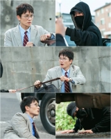  '판사 이한영' 지성, 위기 봉착…대낮에 괴한 피습