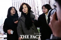  경찰, 김경·강선우 전 보좌관 동시 조사…대질 가능성도