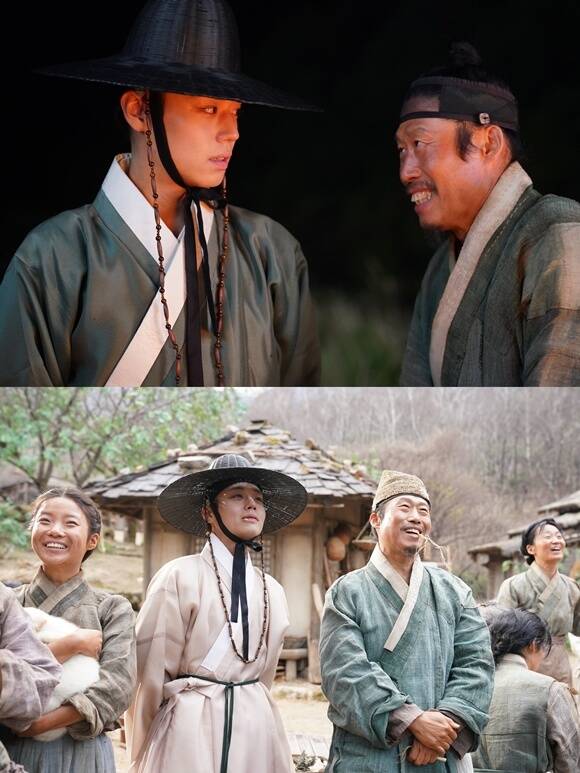 배우 박지훈(위 왼쪽)과 유해진이 영화 '왕과 사는 남자'에서 왕과 촌장의 '왕촌 케미'를 보여준다. /㈜쇼박스