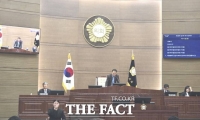  천안시의회, 김행금 의장 불신임안 가결…