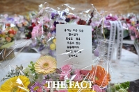  '단식 닷새째' 장동혁 대표…로텐더홀에 응원 꽃바구니 [TF포착]