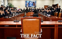  이혜훈 청문회 파행...후보자 입장도 못하고 정회한 재경위 전체회의 [TF사진관]