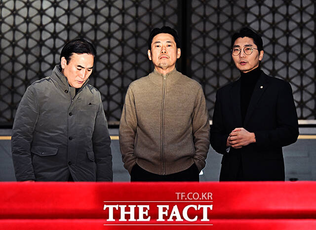 장동혁 국민의힘 대표가 20일 오전 서울 여의도 국회 로텐더홀에서 엿새째 단식을 이어가고 있다. /국회=배정한 기자