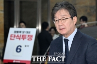  유승민 전 의원, 장동혁 대표 단식 농성장 방문 [TF사진관]