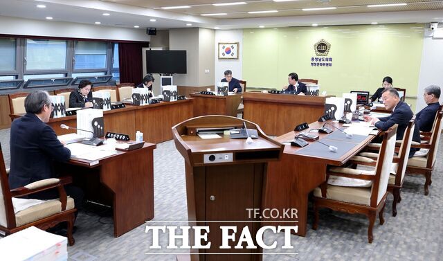 충남도의회 제363회 임시회 제1차 행정문화위원회 장면. /충남도의회