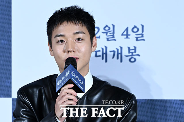 단종 이홍위를 연기한 박지훈은 정통성 있는 뛰어난 왕임에도 불구하고 유배를 와서 앉아 있는 그 상황에 자연스럽게 몰입됐던 것 같다고 연기 중점을 둔 부분을 설명했다. /남용희 기자