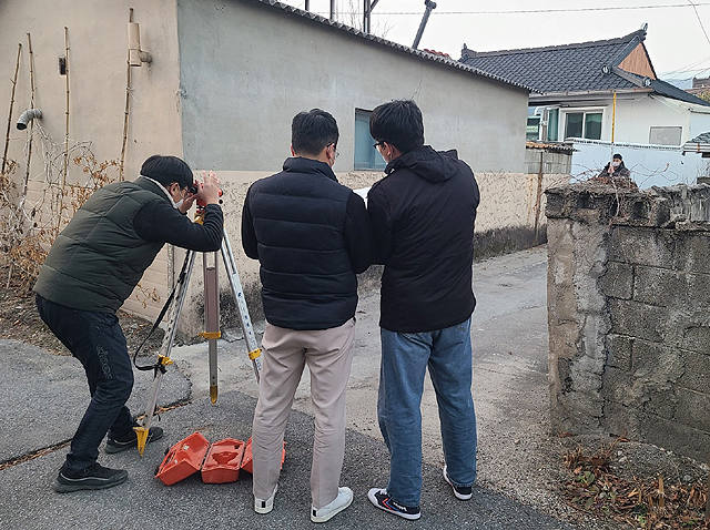 영주시가 소규모 주민 숙원 사업 추진에 속도를 내기 위해 합동설계반을 편성하고 본격적인 운영에 들어갔다. /영주시