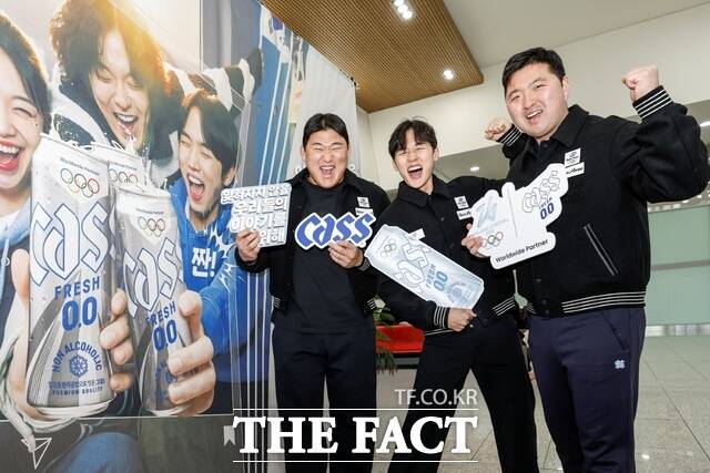 왼쪽부터 대한민국 유도 남자 국가대표 김민종 선수, 대한민국 근대 5종 남자 국가대표 전웅태 선수 대한민국 양궁 남자 국가대표 김우진 선수. /오비맥주