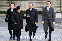 1심 선고 출석하는 한덕수 전 총리 [포토]