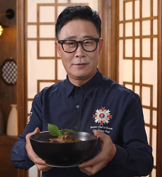 셰프 임성근은 음주운전 셀프 고백을 했다가 선제 방어용이라는 지적과 함께 이후 거짓 해명 등이 들통나면서, 그동안 방송에서 쌓은 호감도가 추풍낙엽처럼 나뒹굴었다. /임성근 인스타그램