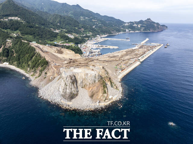 울릉공항 공사 현장 /울릉군