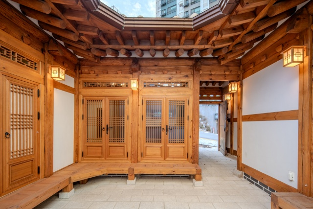 서울시는 미리내집 연계형 공공한옥 7가구 모집에 총 2093명이 신청해 평균 경쟁률 299대 1을 기록했다고 22일 밝혔다. 사진은 가장 높은 경쟁률을 기록한 성북구 보문동 7호의 모습. /서울시