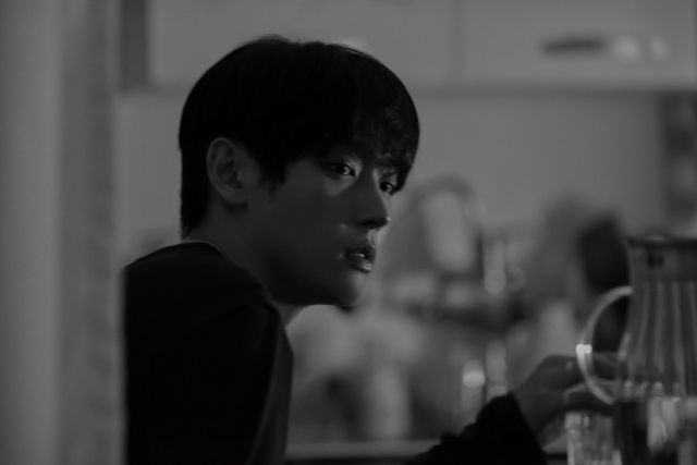 올해로 데뷔 10주년을 맞이한 SF9 인성이 자신의 목소리로 가득 찬 첫 솔로 앨범 Crossfade:를 발매하고 활발한 활동을 펼쳤다. /FNC엔터테인먼트