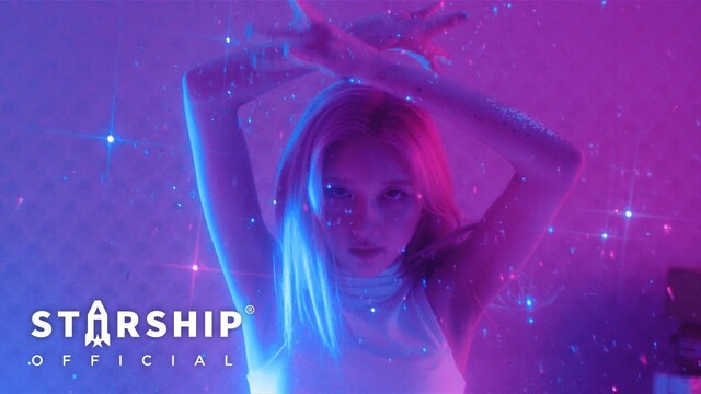 그룹 아이브가 공식 소셜 미디어 채널에 커밍순 필름 : 가을 편을 게재하고 컴백 열기를 더했다./스타쉽엔터테인먼트