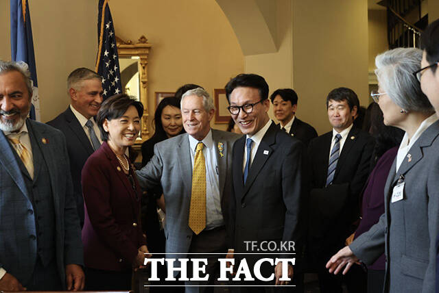 김민석 국무총리가 22일(현지시간) 오후 미 하원 주요인사 초청으로 미국 워싱턴 DC 미국 의사당을 방문하고 있다. /국무총리실