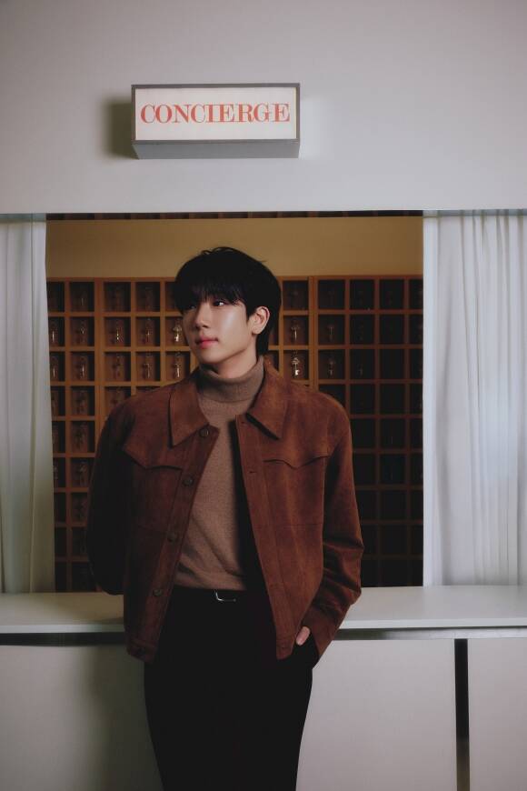 최수호는 자신이 재능있는 가수라는 것을 부정하지 않았다. 이어 그는 자신이 생각하는 이상적인 가수가 될 때까지 노력을 멈추지 않겠다고 약속했다./포고엔터테인먼트