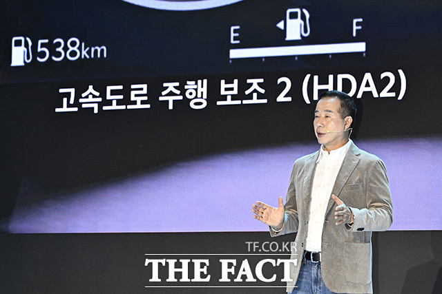 정원정 기아 국내사업본부장(부사장)이 23일 오전 서울 중구 동대문디자인플라자 아트홀 1관에서 열린 디 올 뉴 셀토스 미디어 데이에 참석해 발표를 하고 있다. /송호영 기자